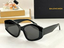 Picture of Balenciga Sunglasses _SKUfw56610621fw